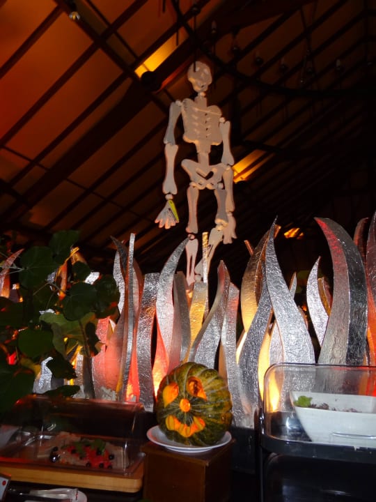 Halloween Adaaran Select Meedhupparu Island Resort - Premium All Inclusive