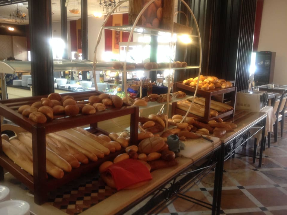 Brot-/Brötchenauswahl  TUI MAGIC LIFE Africana