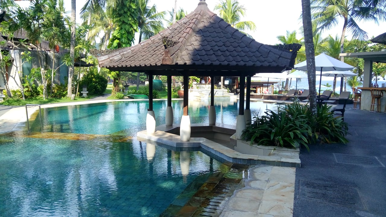Pool Candi Beach Resort and Spa