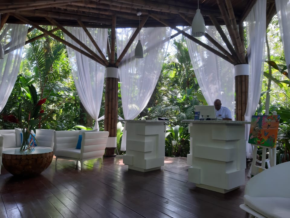 Lobby Le Cameleon Boutique Hotel