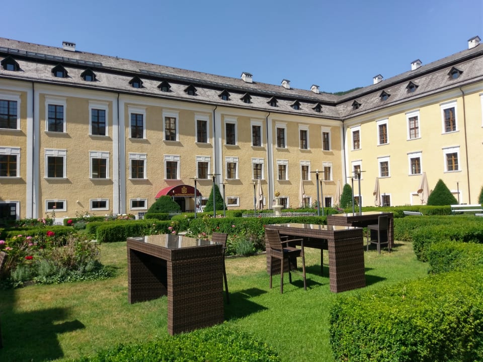 Außenansicht Schlosshotel Mondsee