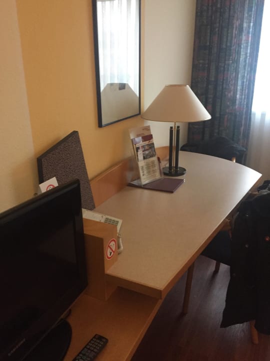 Schreibtisch Hotel Arvena Kongress