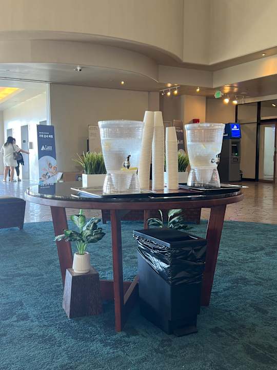 Lobby Hotel Nikko - Guam