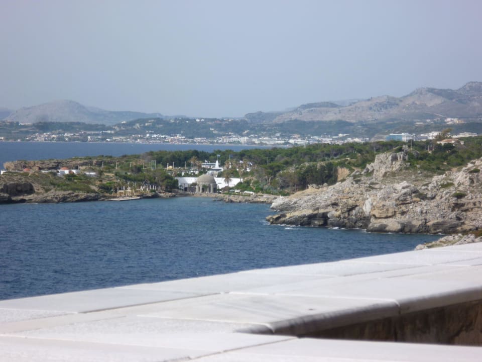 Blick beim Frühstück Hotel Kalithea Horizon Royal