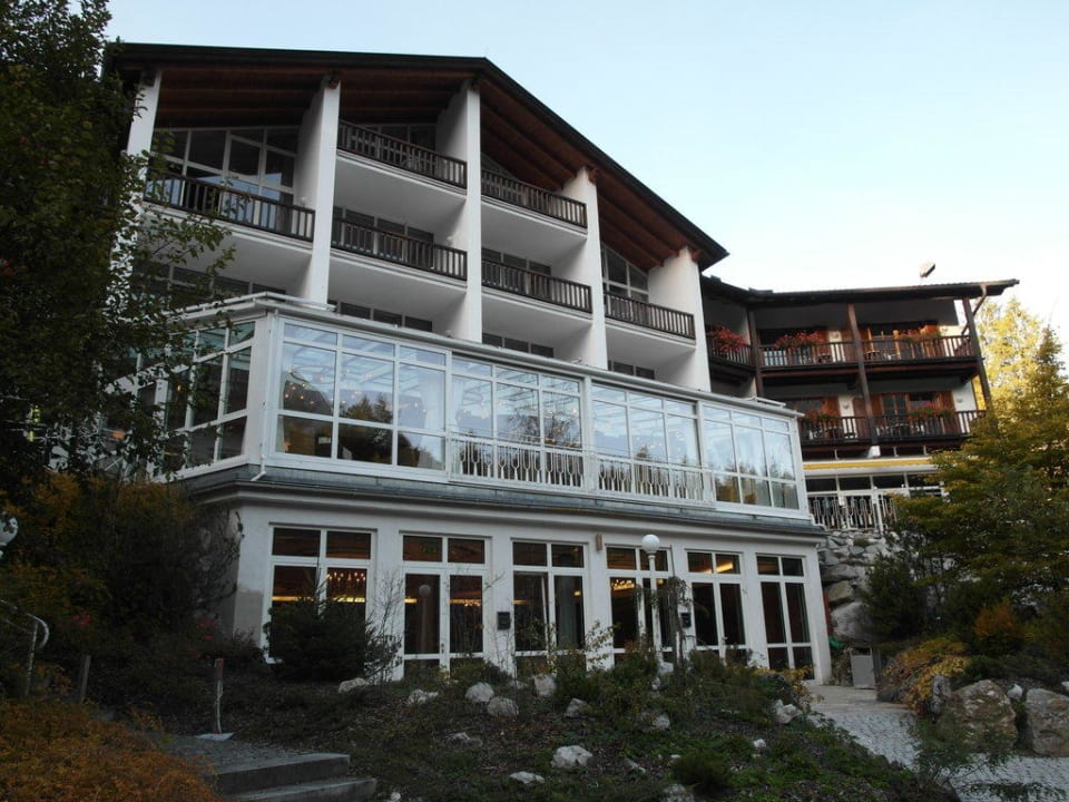 Außenansicht Hotel Am Badersee