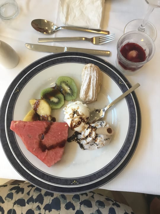 Gastro Hotel Serrano Palace