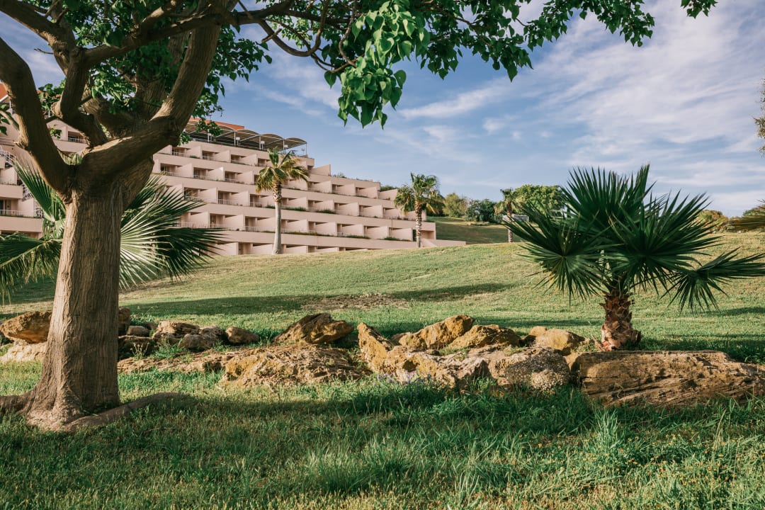 Außenansicht Mangia's Torre Del Barone Resort