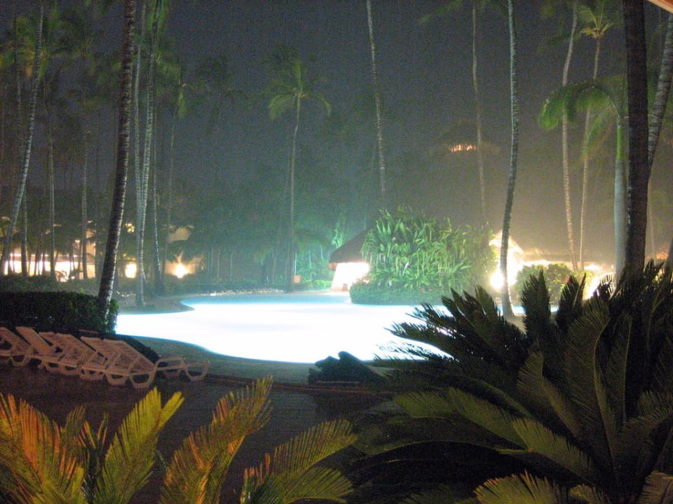 Pool bei Regen Barceló Bávaro Palace