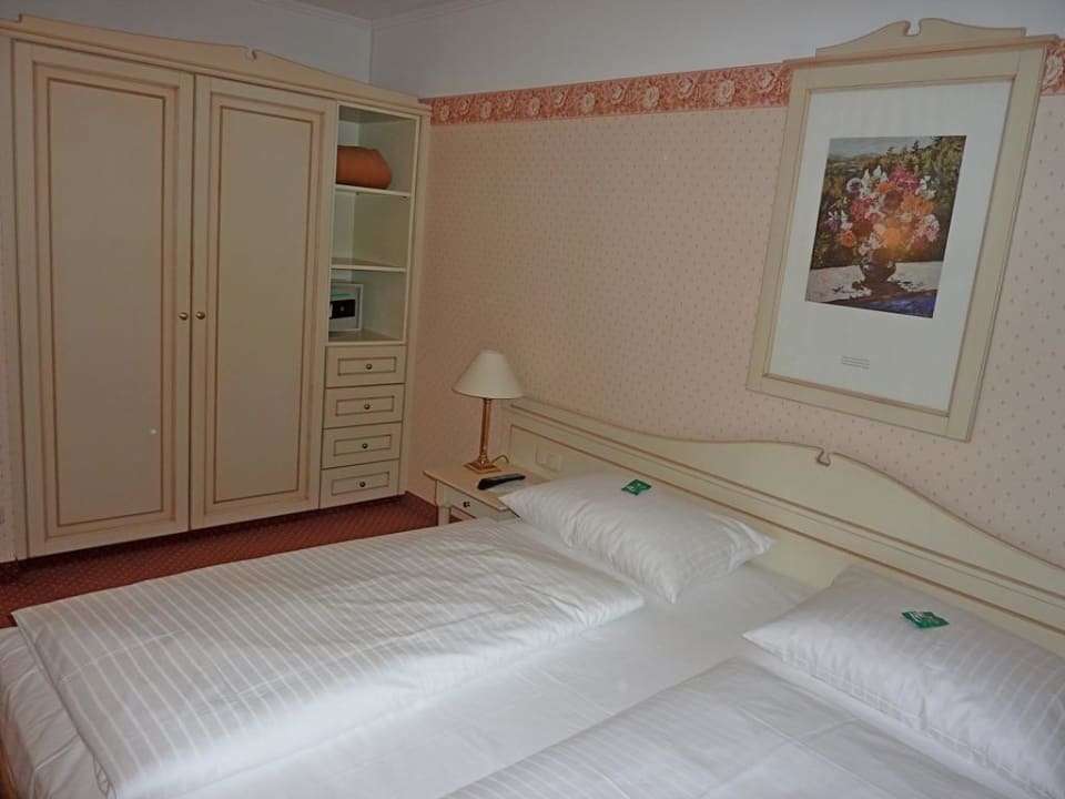 Schlafzimmer MASEVEN Stuttgart SI-Centrum