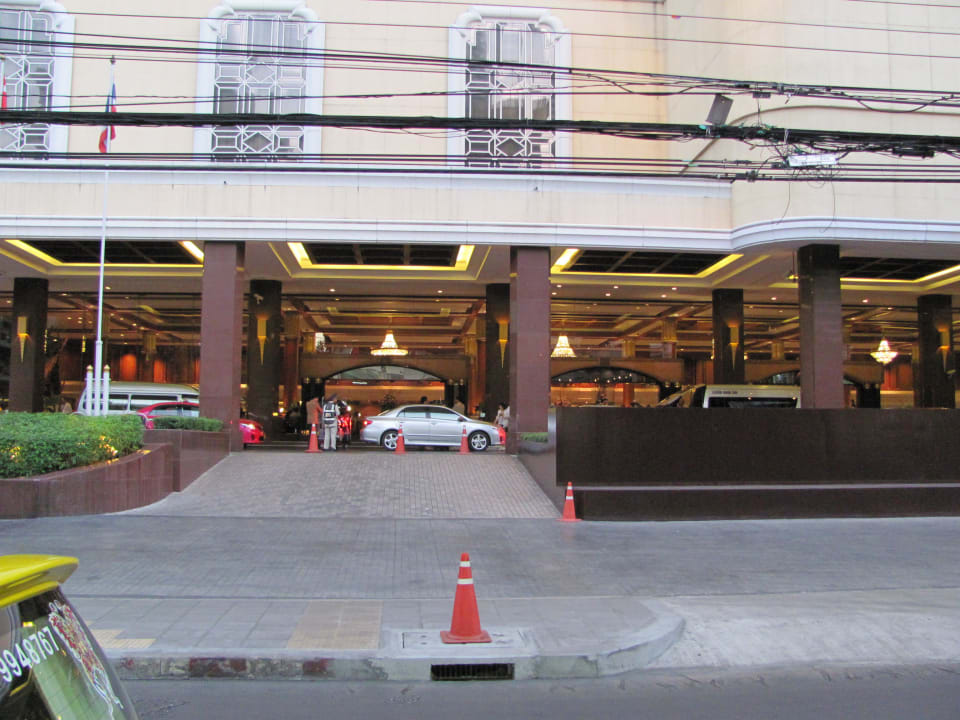 Eingang Bangkok Marriott Marquis Queen's Park