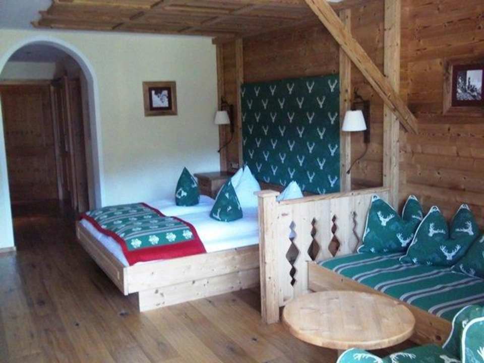 Suite "Tirol", ca. 48 m² zur Sonnenseite  Alphotel Tyrol