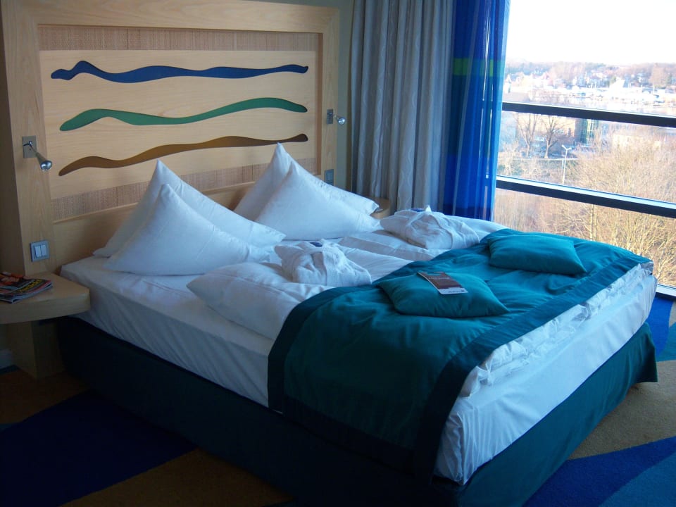 Blick vom Flur in das Zimmer ScanHotels City Rostock