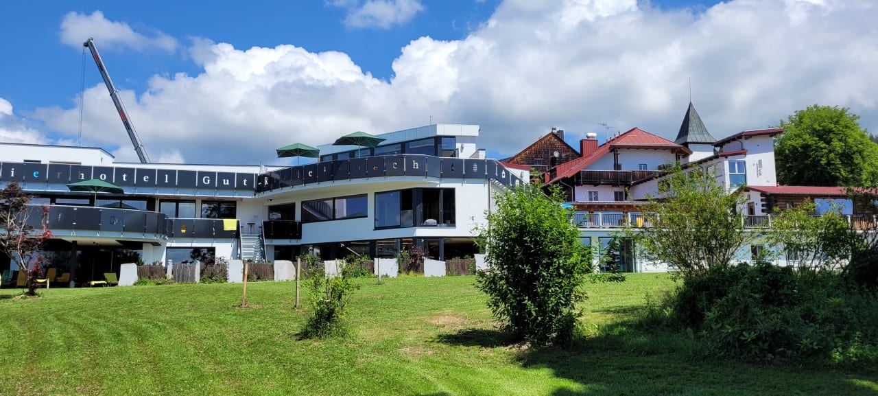 Gartenanlage 1. Bier & Wohlfühlhotel Gut Riedelsbach