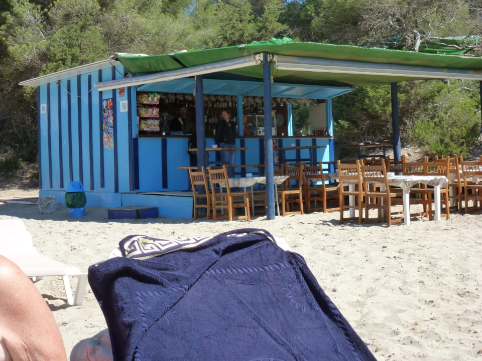 Tolle Strandbar mit super Fischgerichten Moon Dreams Coral Beach
