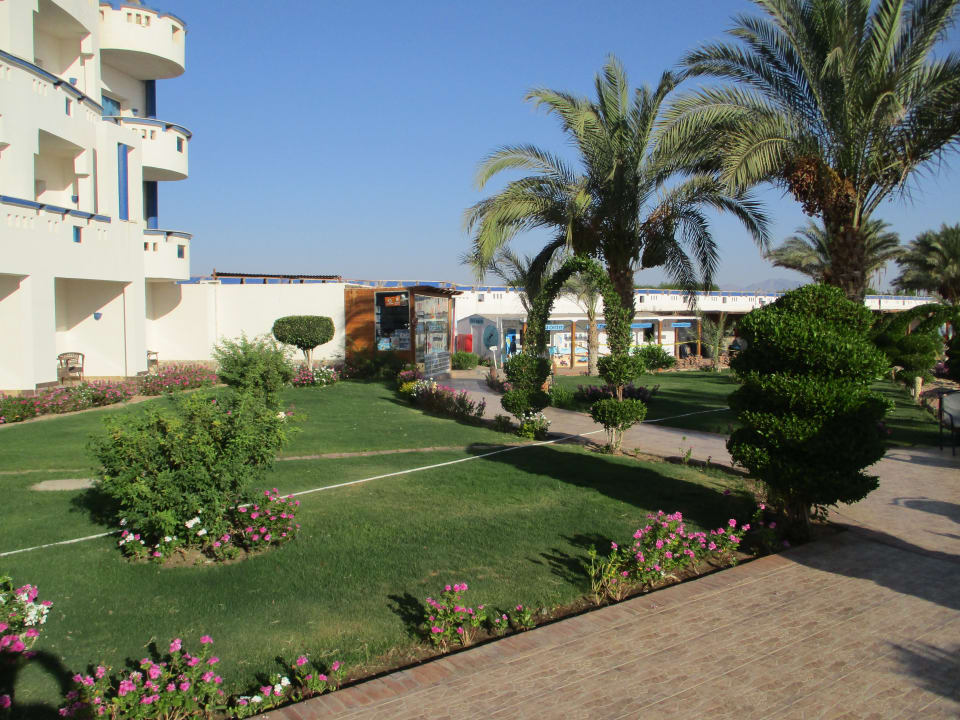 Gartenanlage Coral Sun Beach