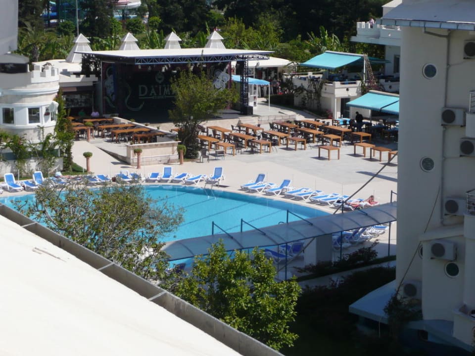 Widok z pokoju na basen Miarosa Kemer Beach