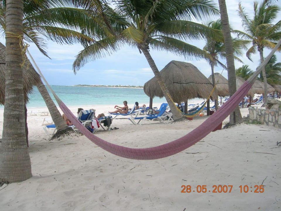 Blick zum wunderschönen Strand Akumal Bay Beach & Wellness Resort
