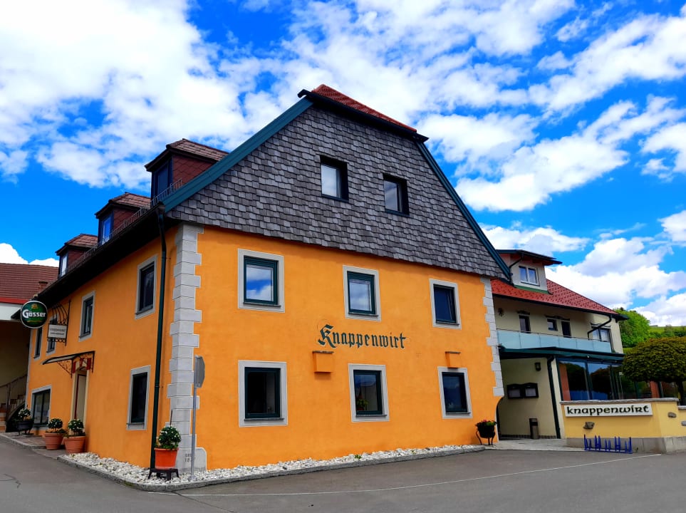 Außenansicht Gasthof Knappenwirt
