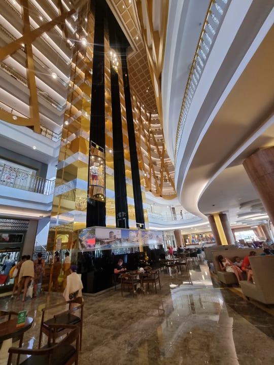 Lobby Dream World Aqua Hotel