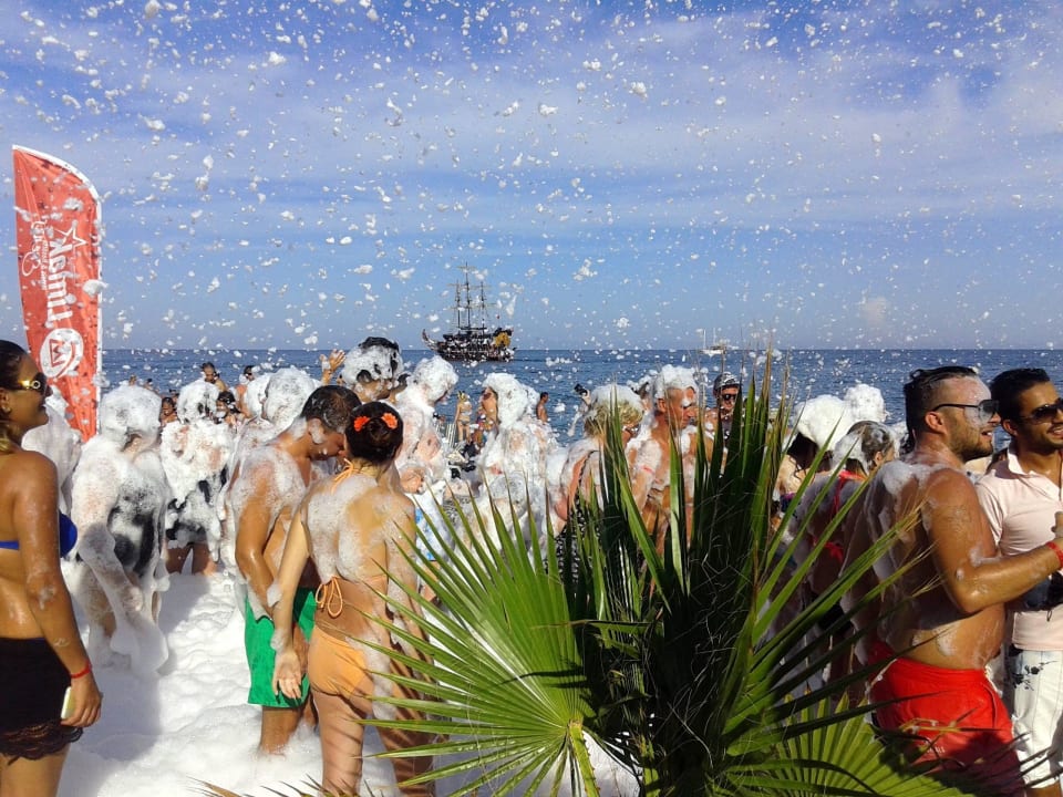 Пенная вечеринка Limak Limra Hotel & Resort