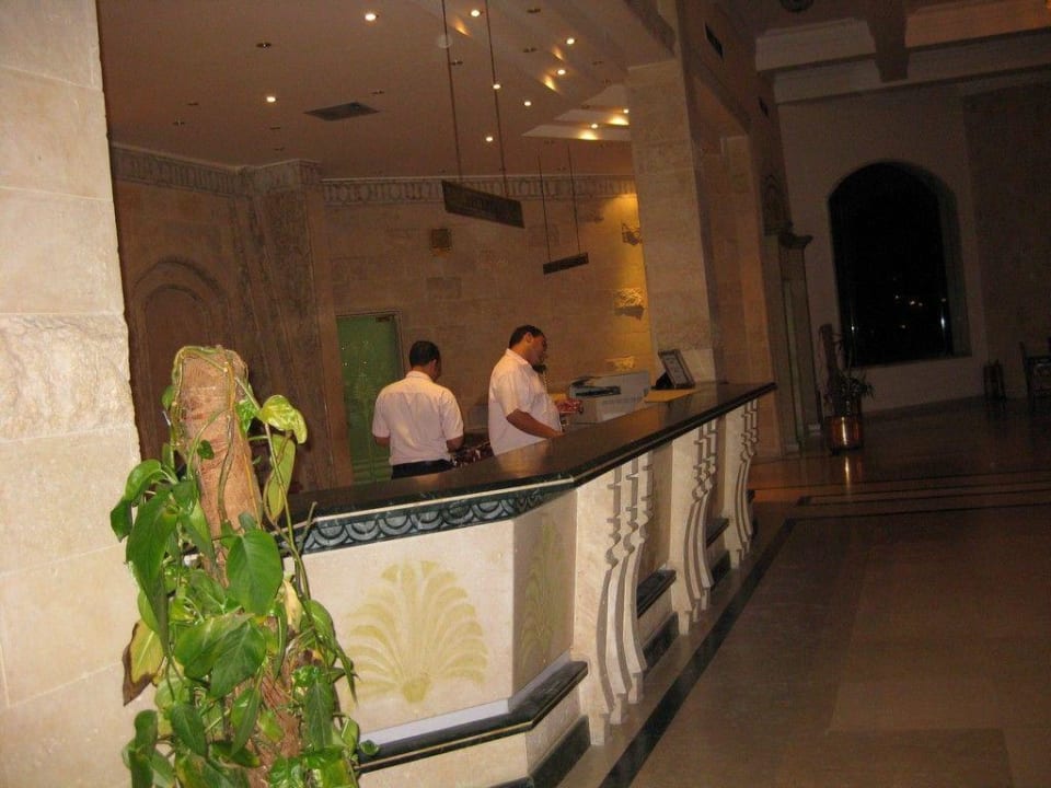 Recepcja Brayka Bay Resort