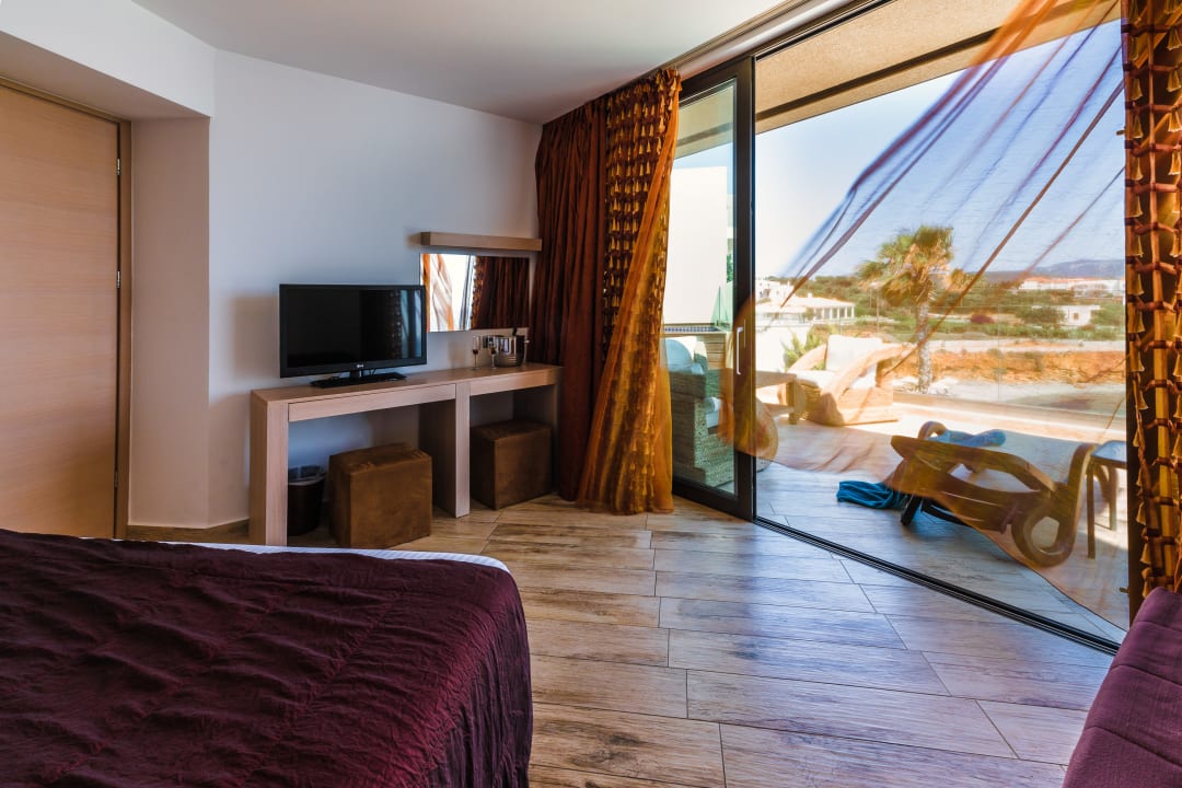 Zimmer Alas Resort & Spa