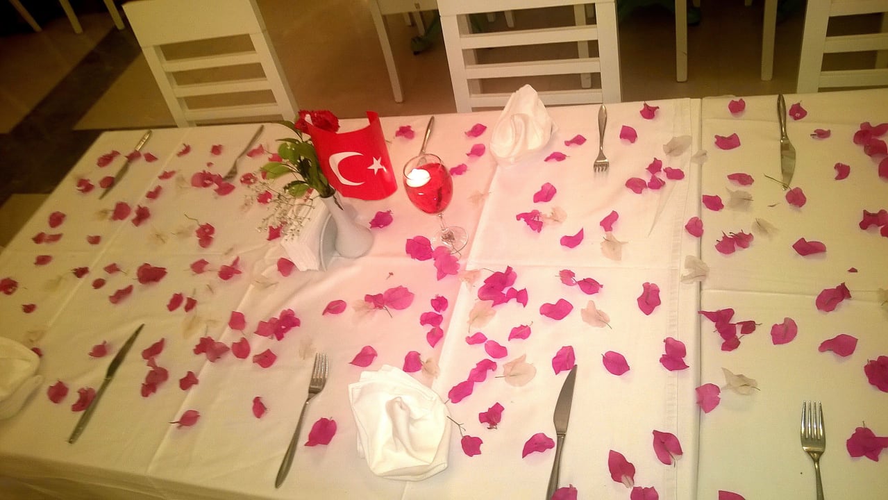 Tisch Deko Quattro Beach Spa & Resort
