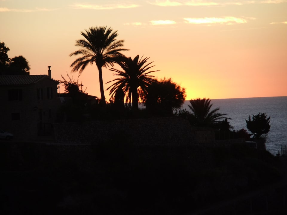 Sonnenuntergang vom Balkon aus Hotel Baronia