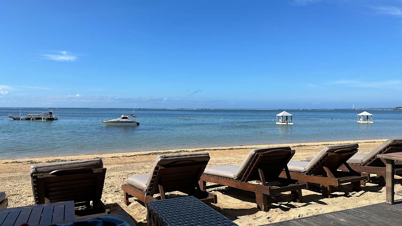 Strand Puri Santrian