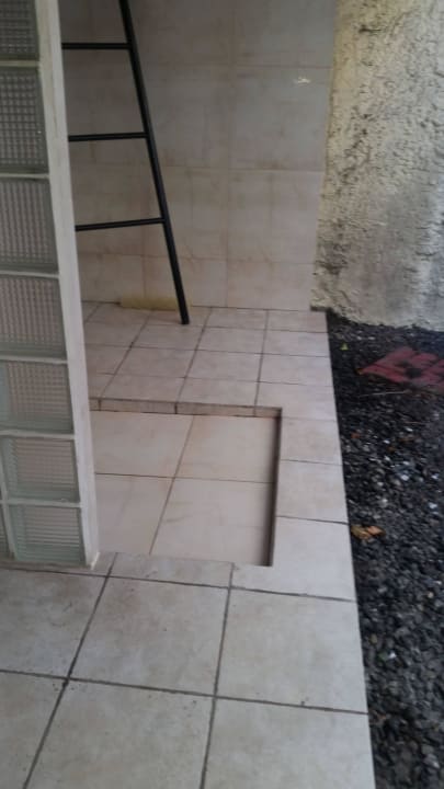 Duscheingang Kuredu Island Resort & Spa