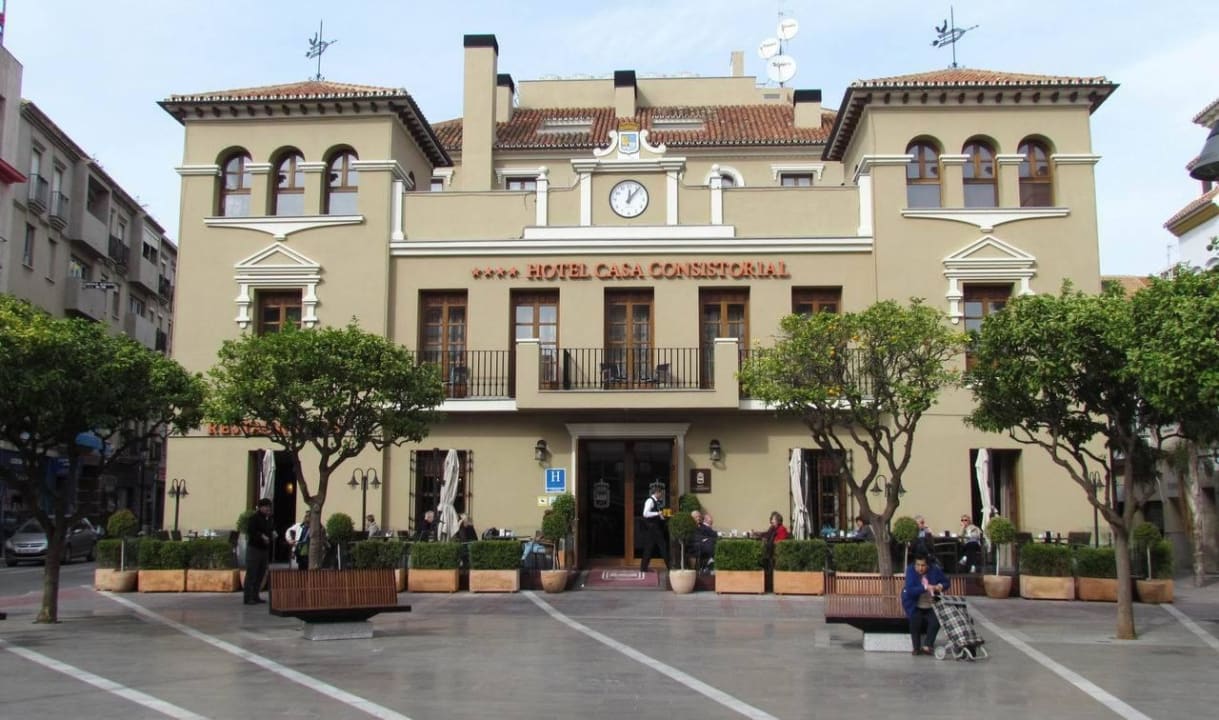 Square view Casa Consistorial