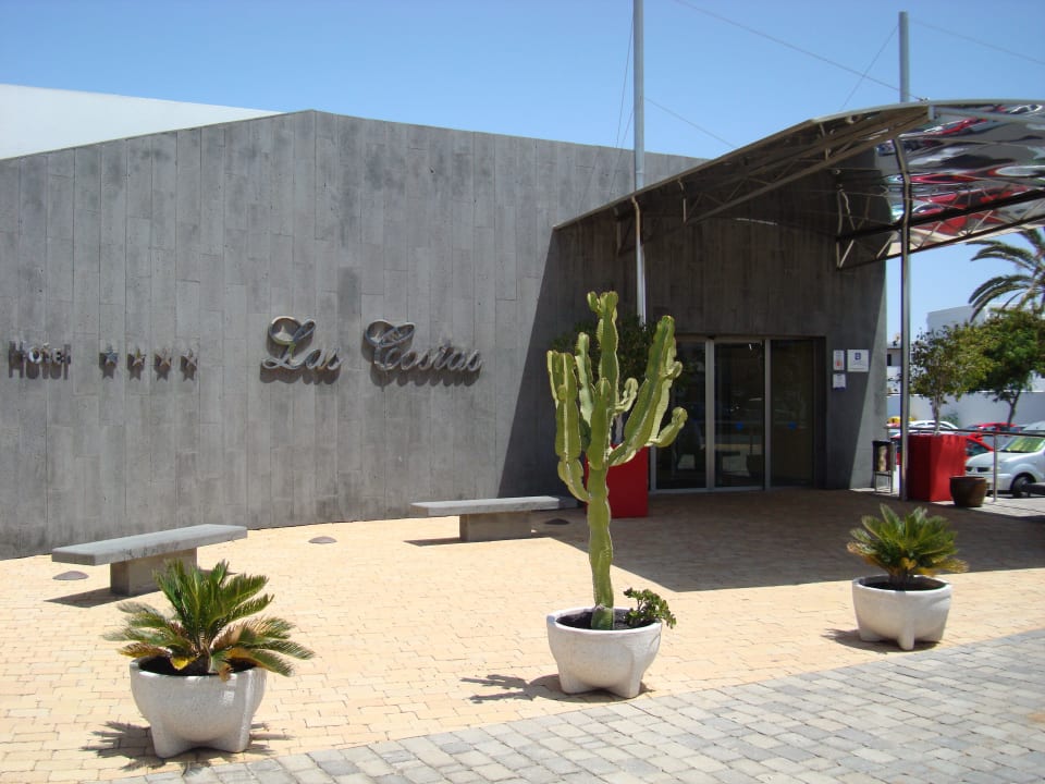 Eingang Hotel Las Costas