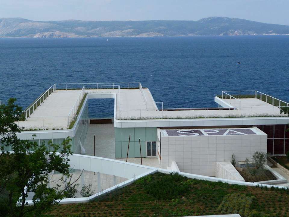 Novi Spa vom Hotel aus gesehen Wyndham Grand Novi Vinodolski Resort - The View & Family Apartments