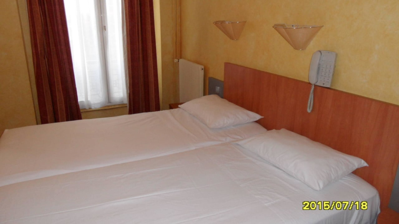 Bett nach Umzug, etas größer Hotel Little