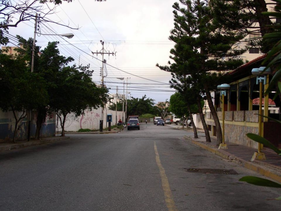 Vor dem Hotel Hotel Puerta del Sol Porlamar