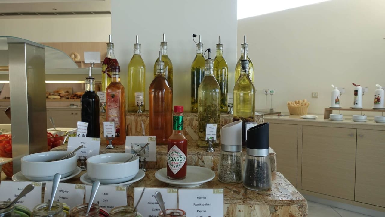 Öle Asterias Beach Resort