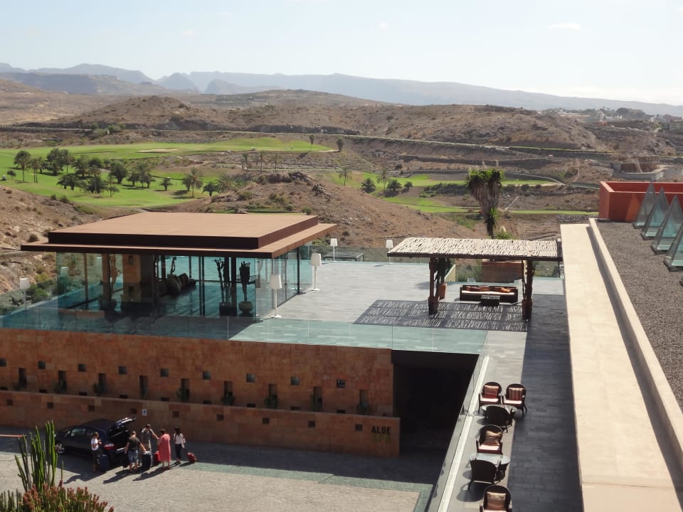 Blick auf den Spa Bereich Salobre Hotel Resort & Serenity