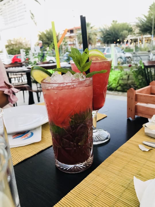 Gastro HARPIN Happy Days Beach Hotel