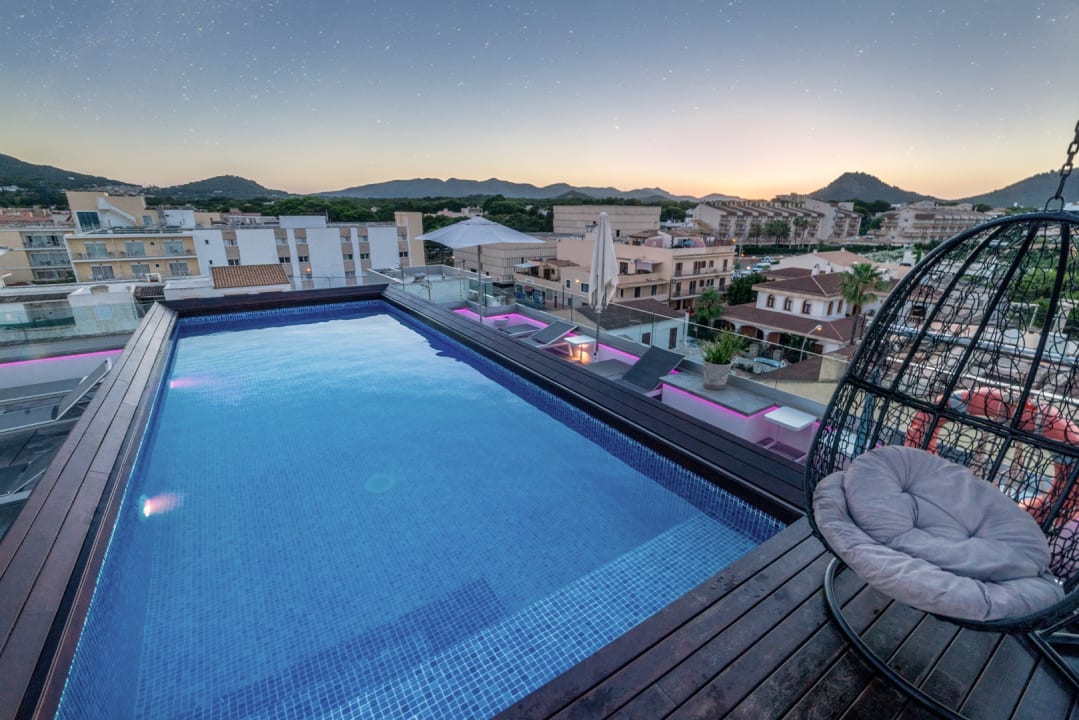 Pool Hotel The Place - Adults Only