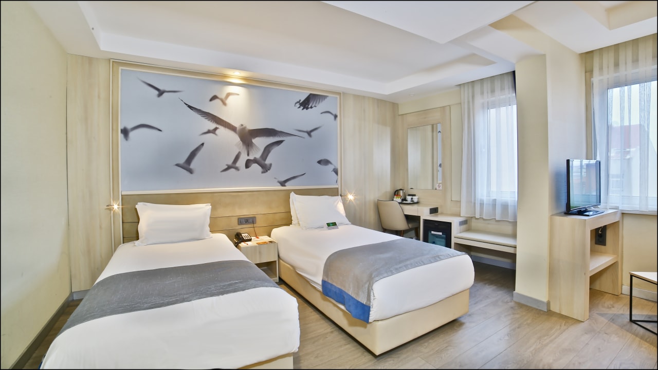 Zimmer Ramada by Wyndham Istanbul Old City