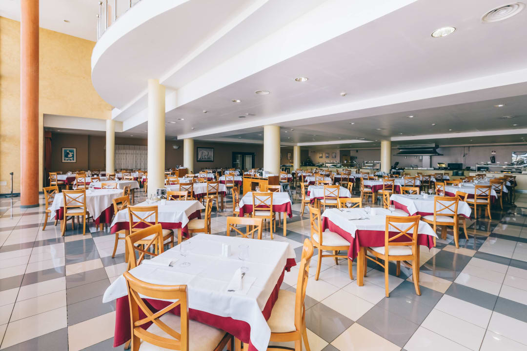 Gastro Grand Muthu Golf Plaza Hotel & Spa