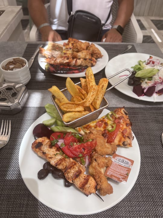 Gastro Can Garden Resort