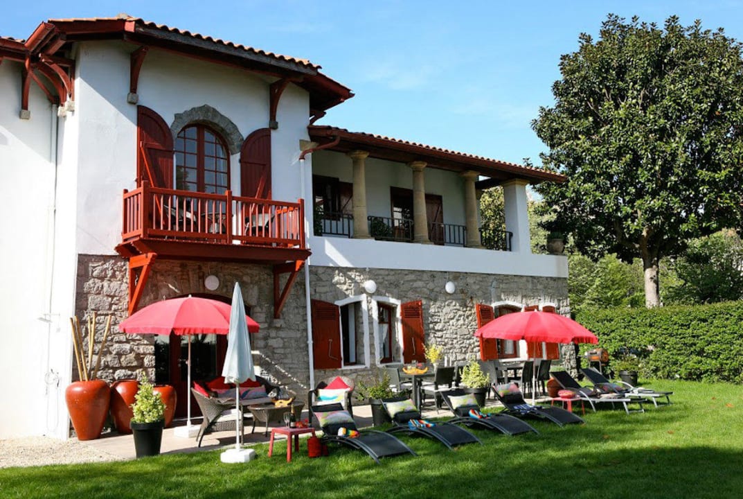 Fachada Villa Ohantcea