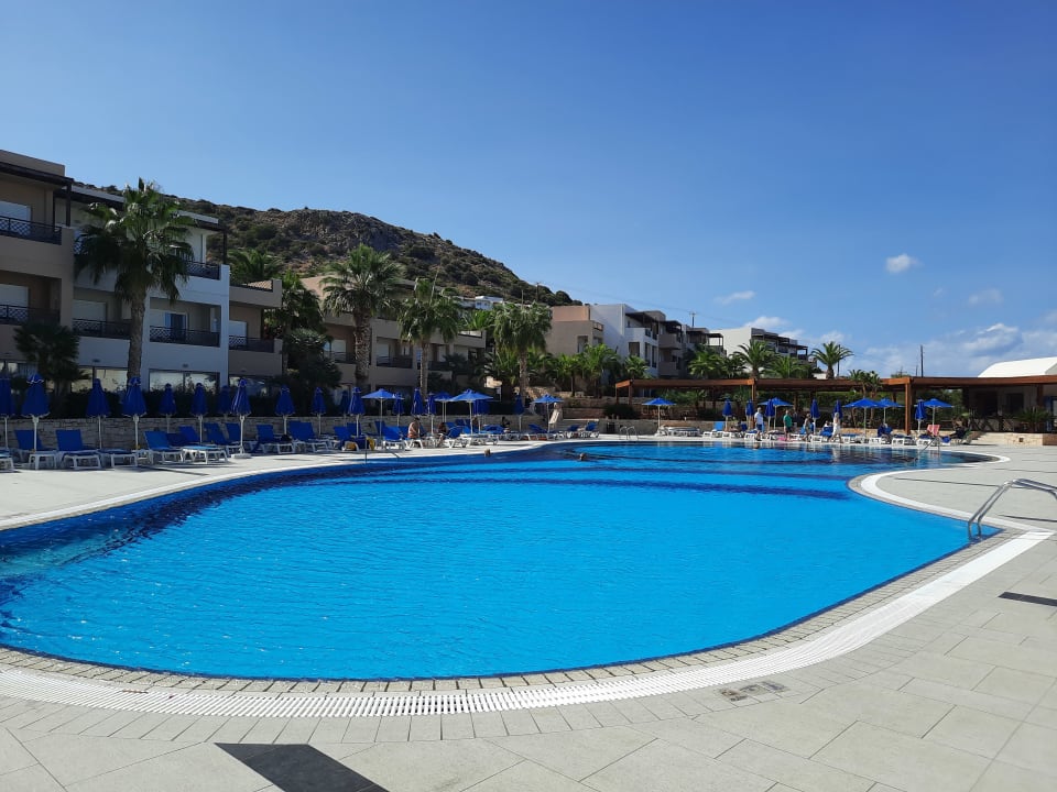 Pool Grand Hotel Holiday Resort