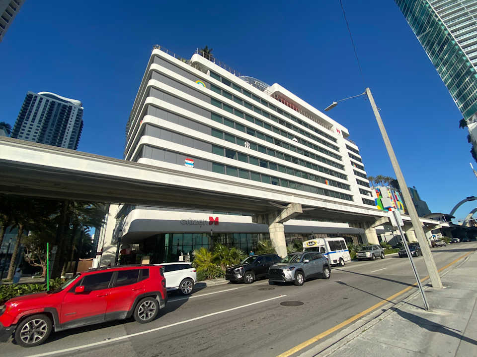 Außenansicht citizenM Miami Worldcenter