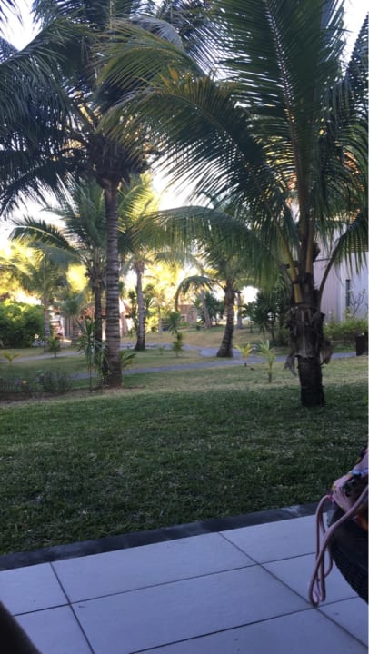 Ausblick Crystals Beach Resort Belle Mare, a member of Radisson Individuals