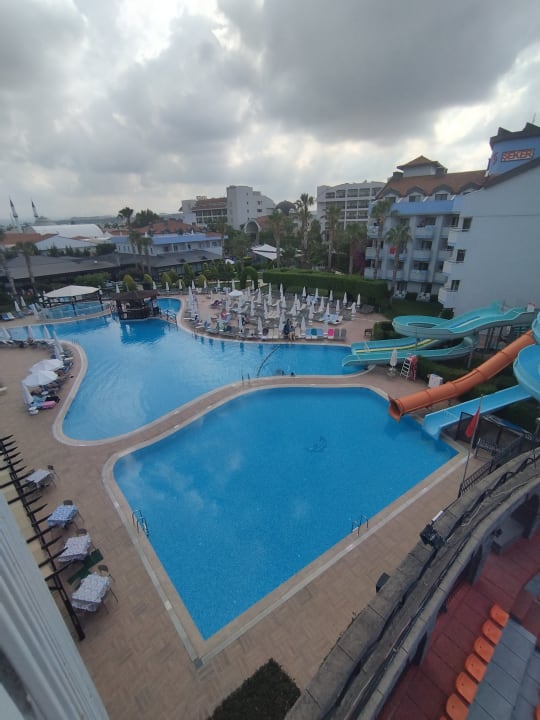 Pool Grand Seker Hotel