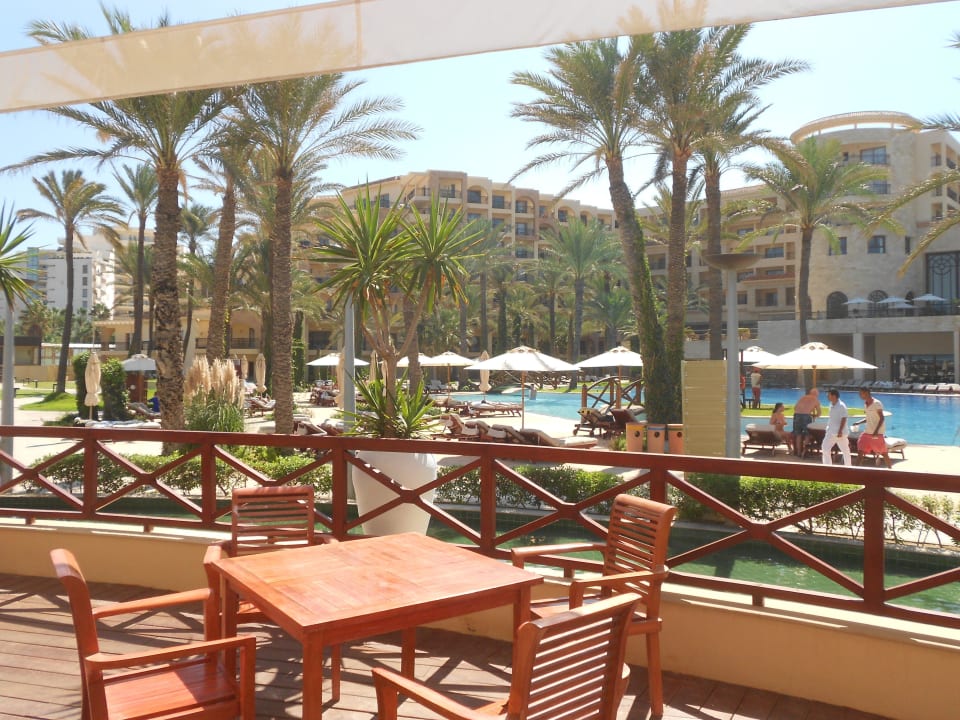 Poolbar Mövenpick Resort & Marine Spa Sousse