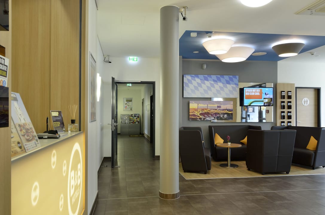 "Lobby" B&B Hotel München City-Nord (München) • HolidayCheck (Bayern ...