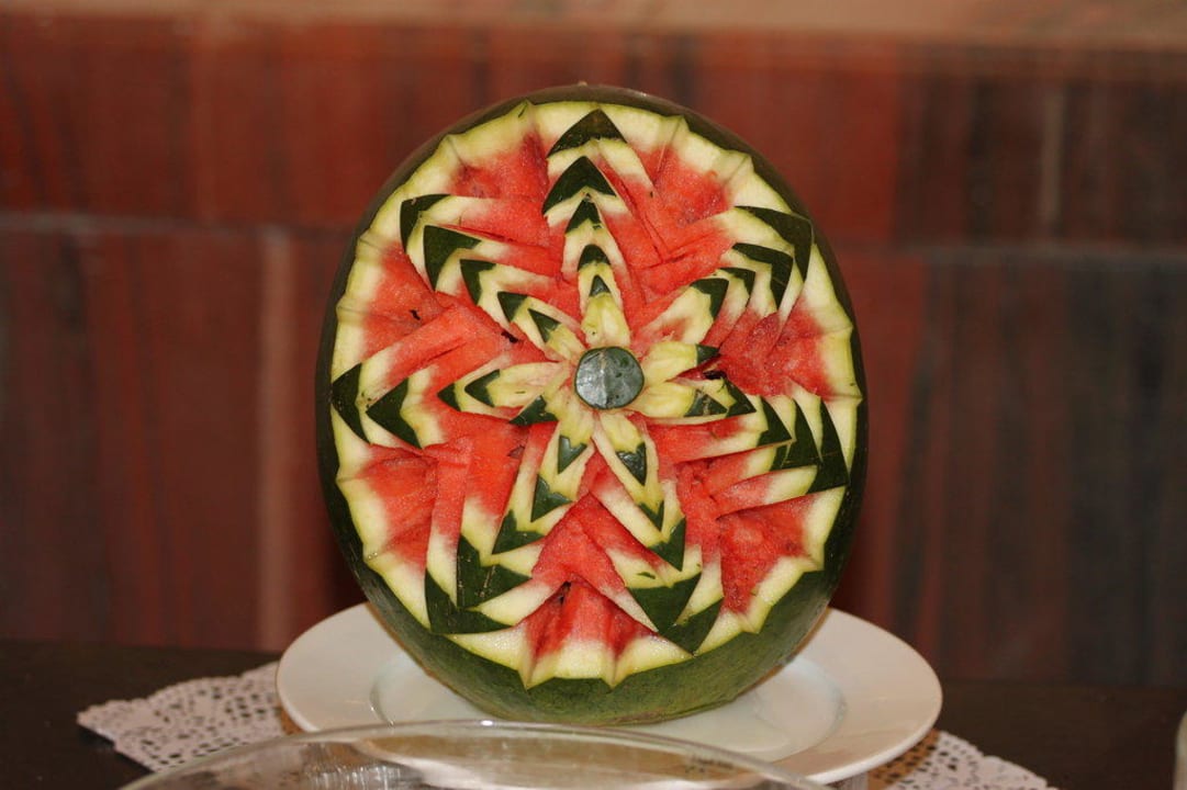 Schnitzkunst der Köche Three Corners Happy Life Beach Resort